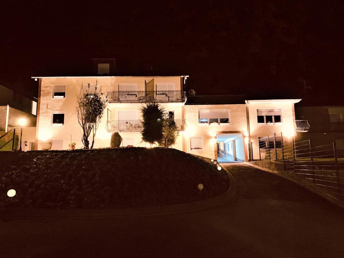 Landhaus Kuerrenberg 马延 外观 照片